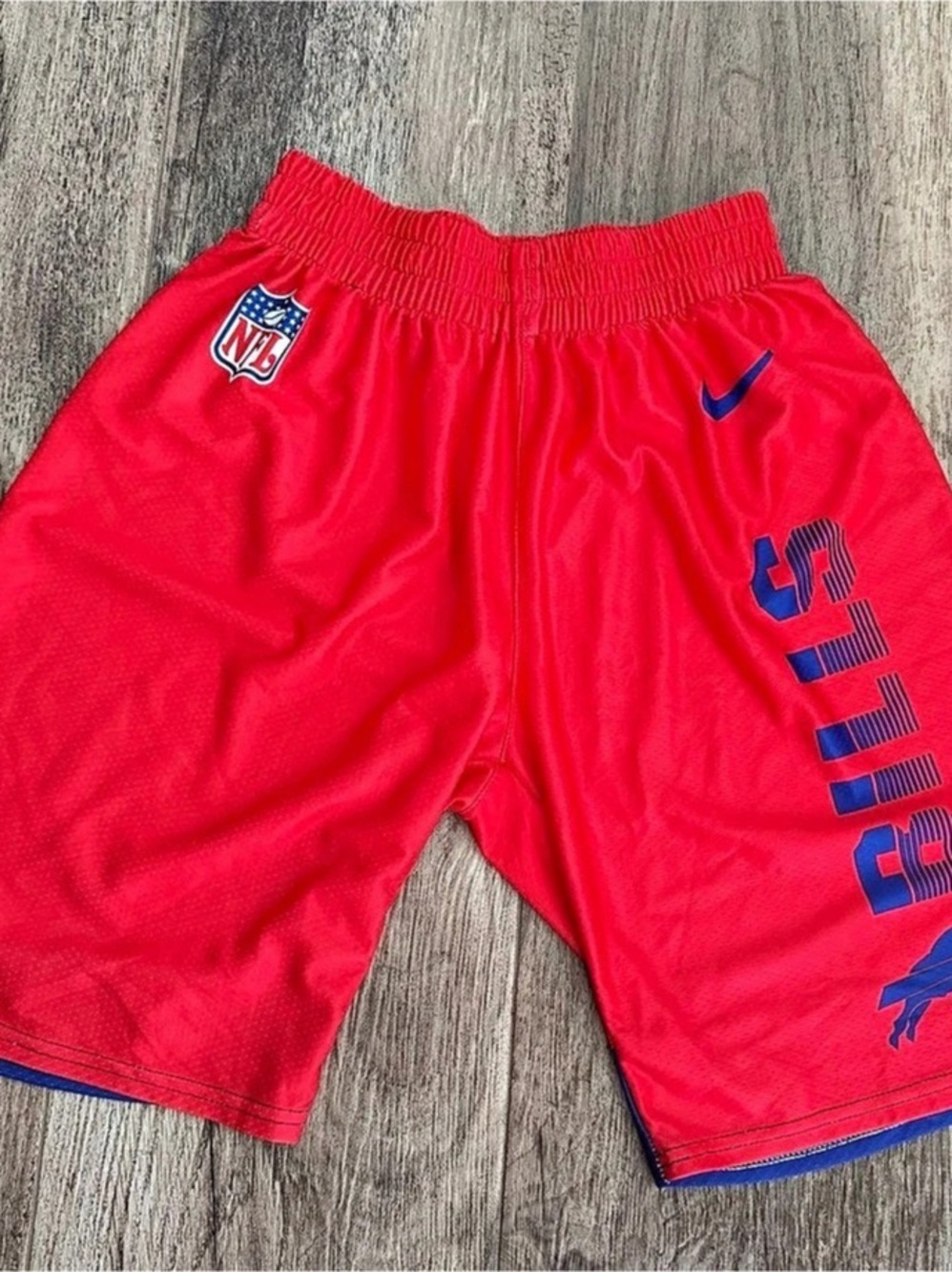 NFL Nike Buffalo Bills Athletic Shorts Elastic Waist Red Blue Spellout Official
